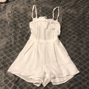 White open back romper XS Hollister